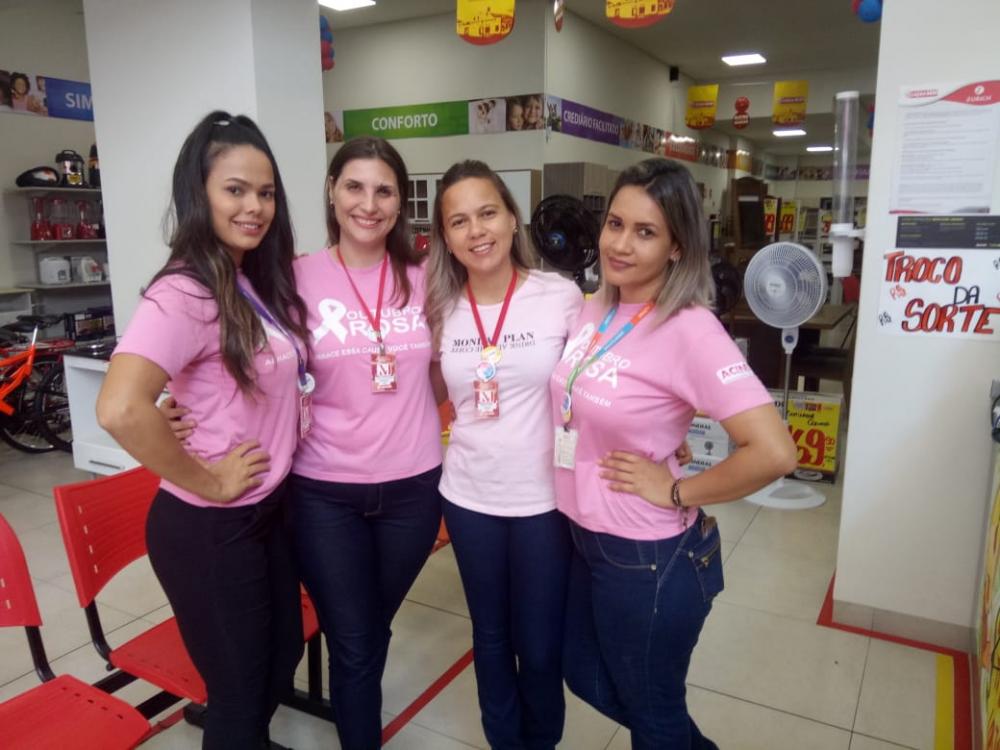 Foto 2 /  MM realiza semana voltada ao Outubro Rosa